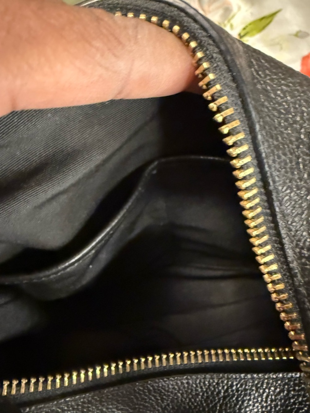 Coach Black Leather Shoulder Bag with Gold Hardware - Picture 6 of 14